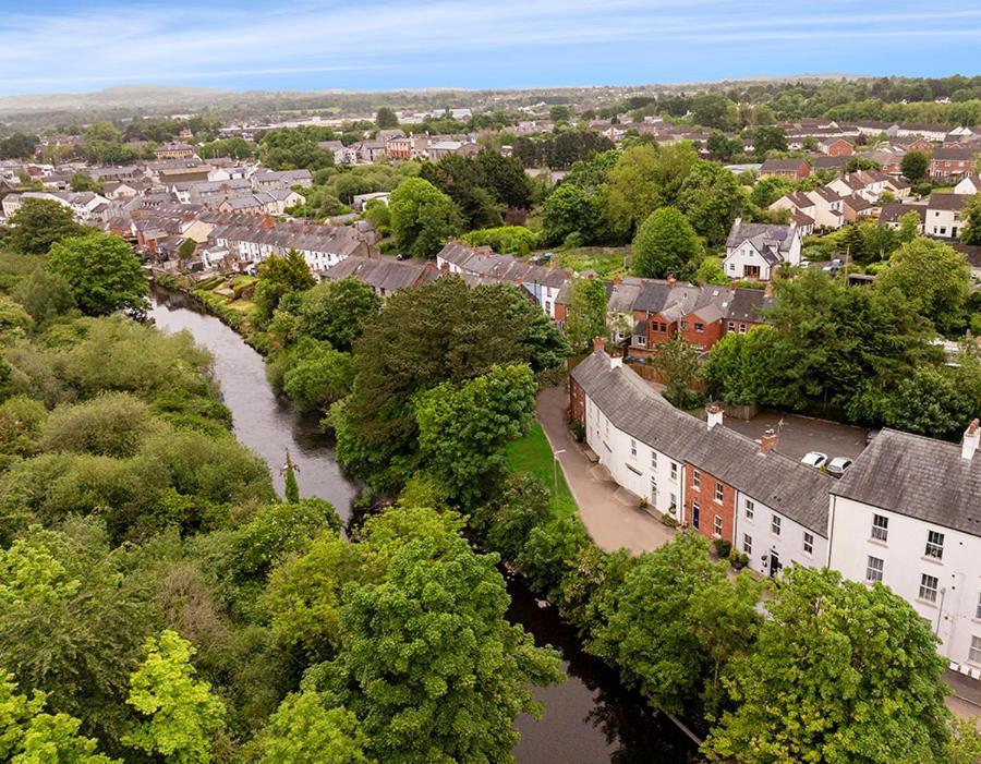 Riverside Townhouse Antrim Exterior foto